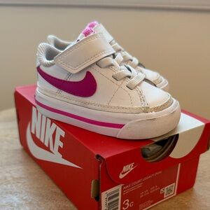 Nike White Sneakers with Pink Swoosh and Pink Stripe